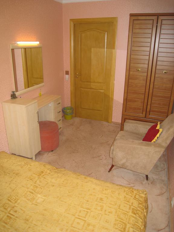 Elephant Hostel Dnipro Zimmer foto